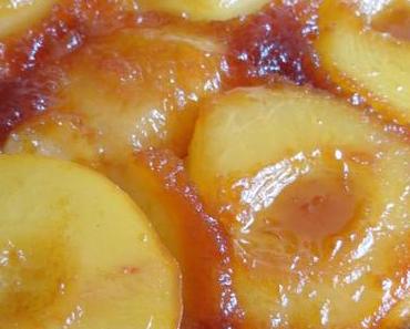 Gâteau renversé aux pêches blanches