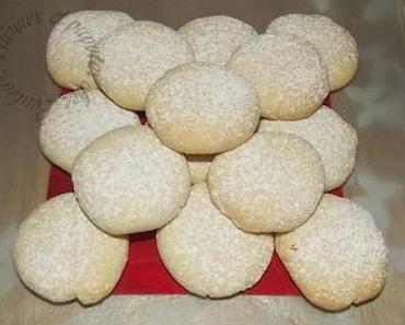 Maamouls fourrés à la pâte de dattes