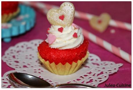 Cupcakes tous rouges Vanille et glaçage Coquelicot {St Valentin}