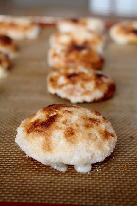 Barquettes de craquelins Margely caramélisés aux fraises et caramel au beurre salé_6