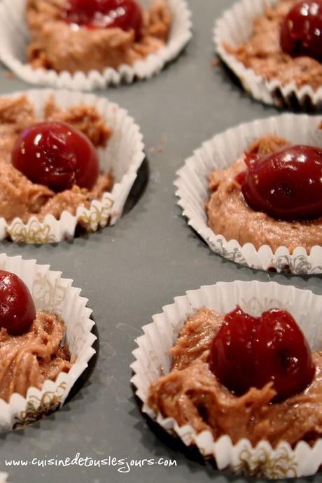 Mini muffins au chocolat noir et cerises Muffins au chocolat noir et cerises