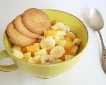 Salade de pomme, orange & banane parfumée à la pêche