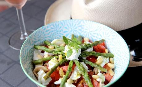 Salade de pâtes asperges tomates et mozzarella