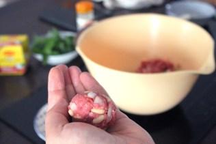 Boulettes de boeuf aux pois chiches et à la menthe