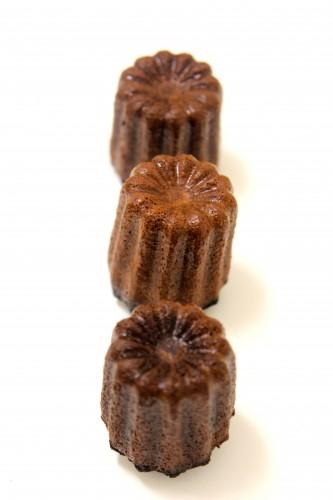 Canelés bordelais