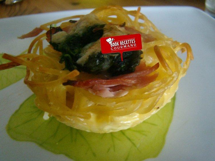 Petits nids de spaghettis au jambon et épinard