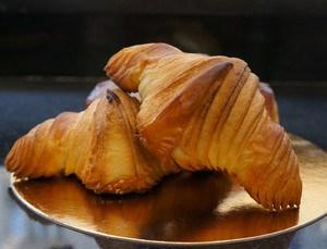 croissant_large