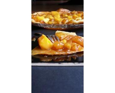 Pâte feuilletée croustillante, ananas Victoria et mangue au caramel au beurre salé