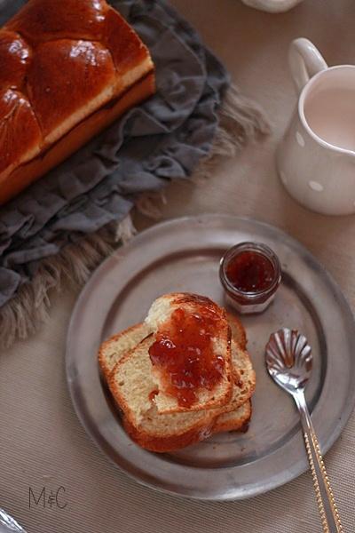 Tresse Briochée au Lait d’Amandes