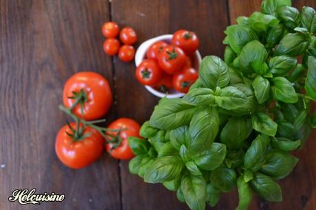 Mille feuilles de tomates et pesto