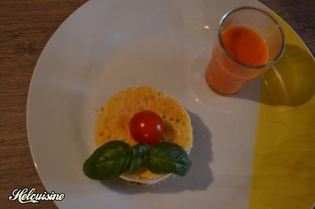 Mille feuilles de tomates, pesto et sa sauce de tomates cuites