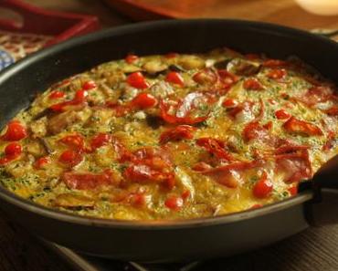 Omelette au chorizo, aubergines & gouttes de poivrons