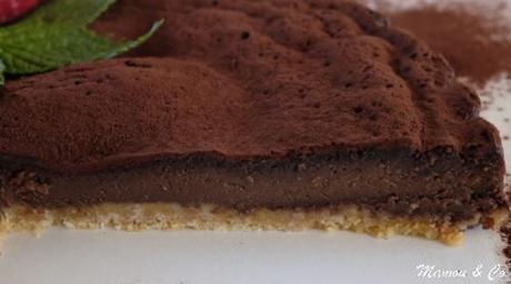 Gâteau ultra-fondant au chocolat sur croustillant caramel