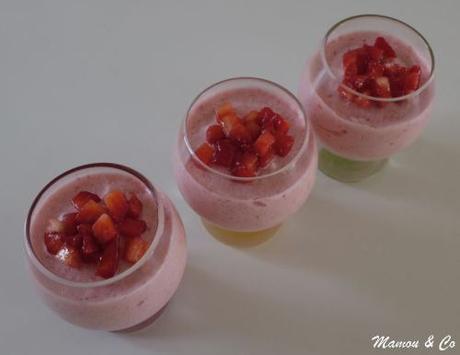 Nuages de fraises multicolores