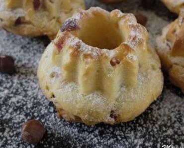 Mini kouglofs au jambon fumé et aux noisettes
