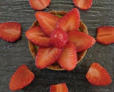 Tartelettes fraises/kiwi sur pâte aux spéculoos