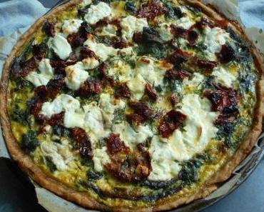 Tarte aux épinards, aux tomates séchées et à la feta