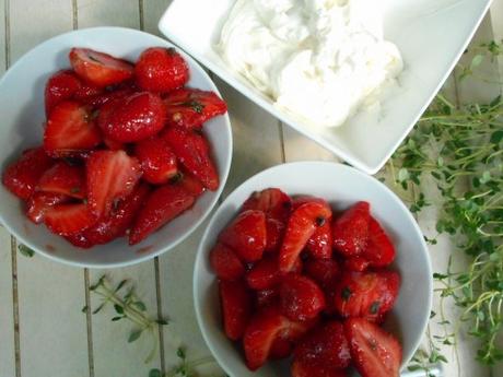 salade de fraises vinaigre balsamique, thym poivre 4