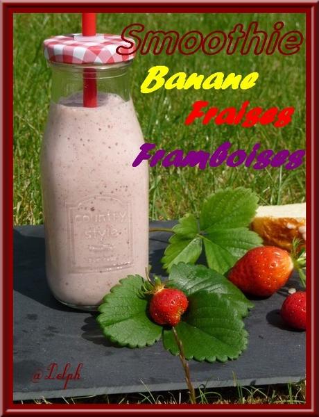 Smoothies aux fruits rouges et banane