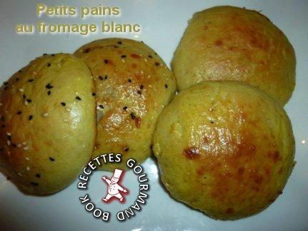 petits-pains-au-fromage-blanc-bookrecettes.jpg