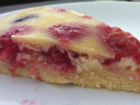 Gâteau à la vanille et fruits rouges