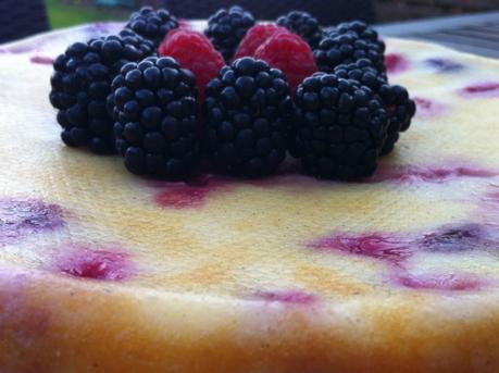 Gâteau à la vanille et fruits rouges