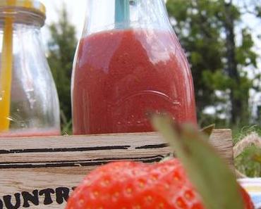 Smoothie au thé vert, pêches, fraises, etc... [Battle Food #33]