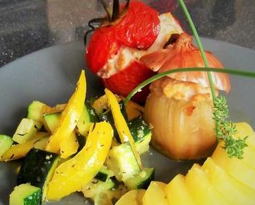 Tomates et oignons farcis, légumes croquants au miel et thym