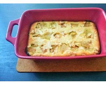 Clafoutis à la rhubarbe et aux amandes
