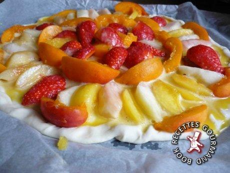bookrecettes-pizza-sucree-aux-fruits-de-saison.jpg