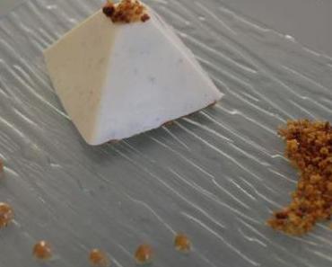 Pyramide vanille cœur praliné