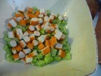 Salade de pâtes-saumon-surimi-concombre 