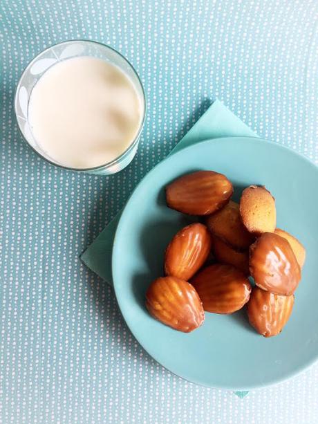 Madeleine à la vanille de Bourbon et caramel beurre salé