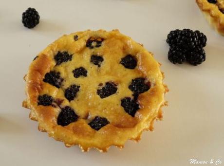 Clafoutis aux amandes et aux mûres