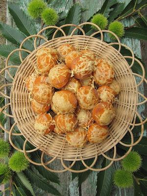 Petits pains à la tomate