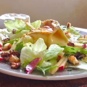 Salade Normande Pommes Camembert au Caramel Poivré