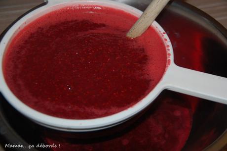 Coulis de framboise passé au chinois