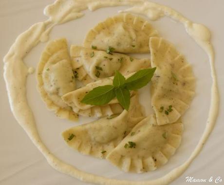 Raviolis frais maison au saumon fumé et au pesto