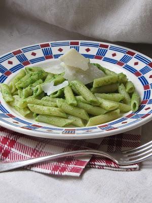 Pesto de fanes de radis