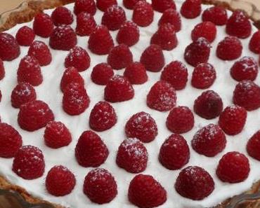 Tarte crémeuse au zeste de citron vert & framboises