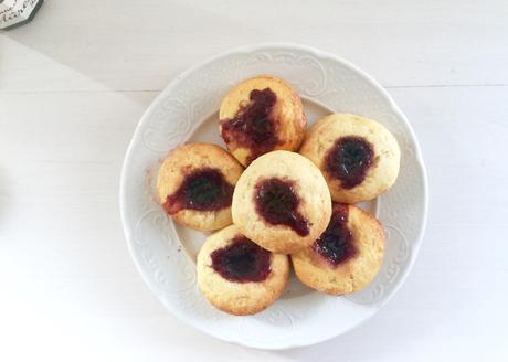 Scones vegan à la gelée de mûres