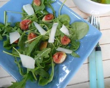 Salade de roquette aux figues et tome de brebis