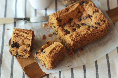 Blondies aux pépites de chocolat noir et pralin