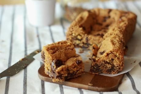 Blondies aux pépites de chocolat noir et pralin