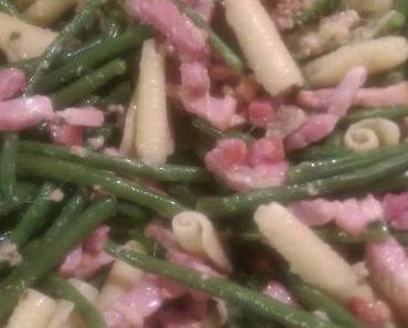 Pâtes aux foies de volaille et haricots verts
