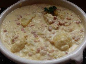 Pommes de terre à la carbonara gratinées