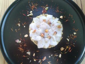 Carpaccio de Saint Jacques et guacamole de petits pois