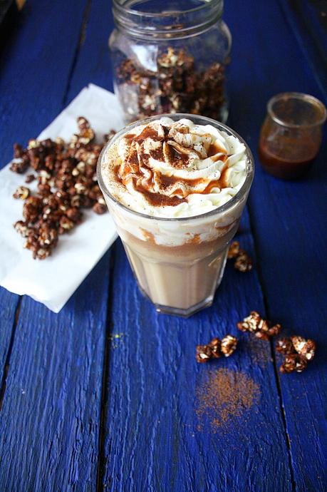 Pumpkin spice latte & Pop corn chocolaté