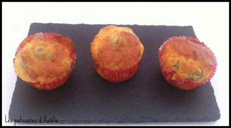 Muffins aux olives et au fromage