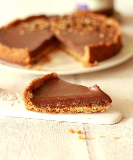 Tarte sablée au chocolat Jivara, caramel et pralin